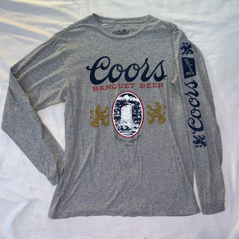 Men’s long sleeve shirt size medium